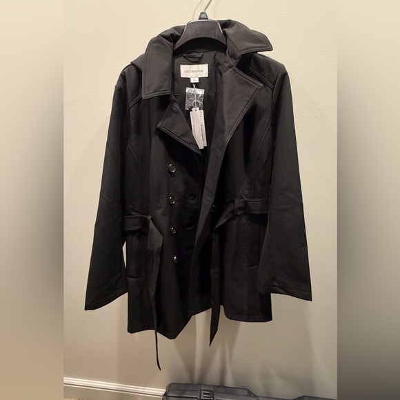 Liz Claiborne Women’s Belted Lightweight Softshell Trench Jacket - Picture 6 of 9